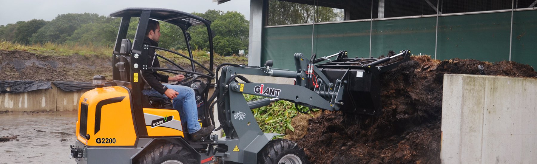 Telehandlers and wheel loaders